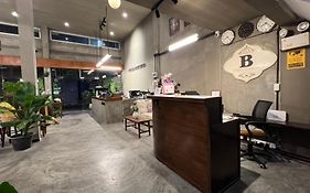 B ハウス チェンマイ タイランド